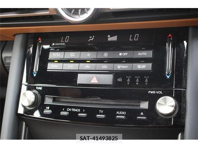 Lexus IS 2020-12 8627467-4