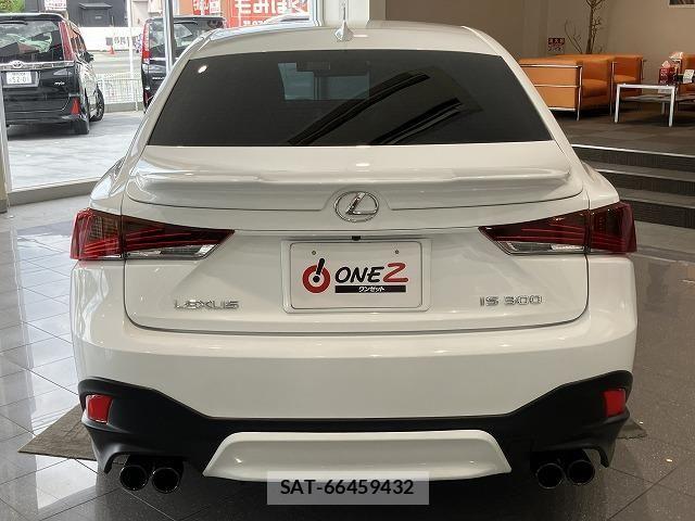 Lexus IS 2019-08 8659916-9