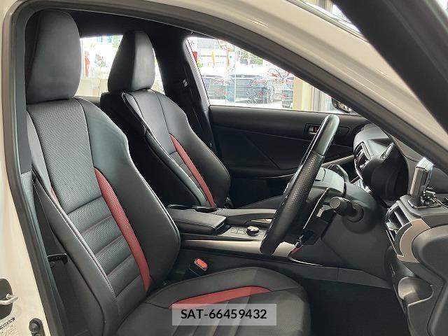 Lexus IS 2019-08 8659916-14