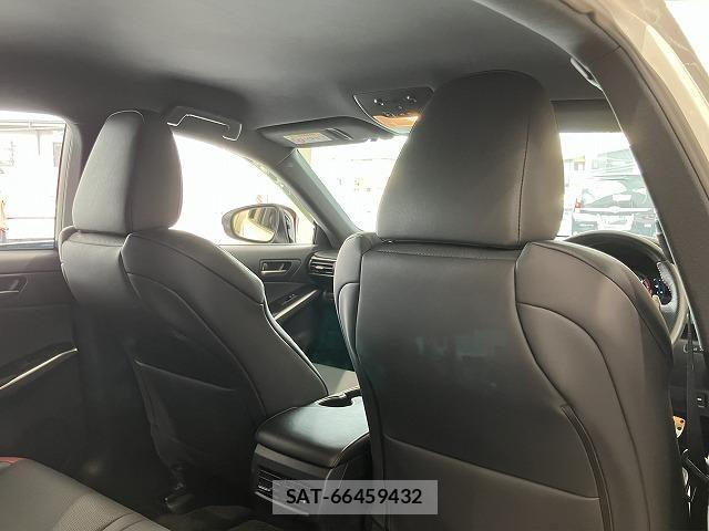 Lexus IS 2019-08 8659916-16