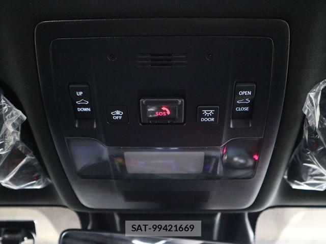 Lexus IS 2021-04 8743401-14