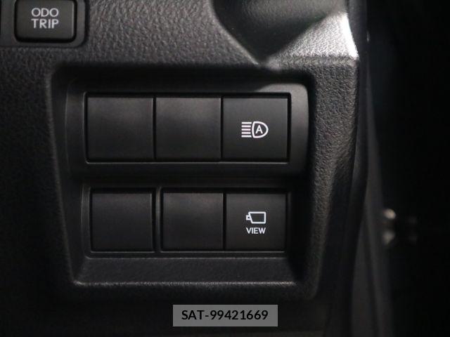 Lexus IS 2021-04 8743401-23