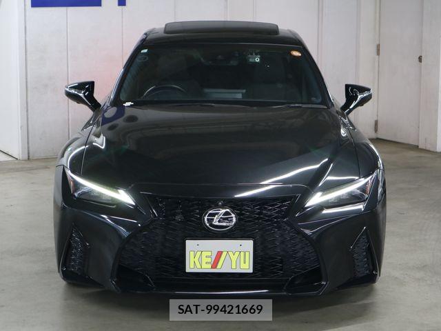 Lexus IS 2021-04 8743401-4