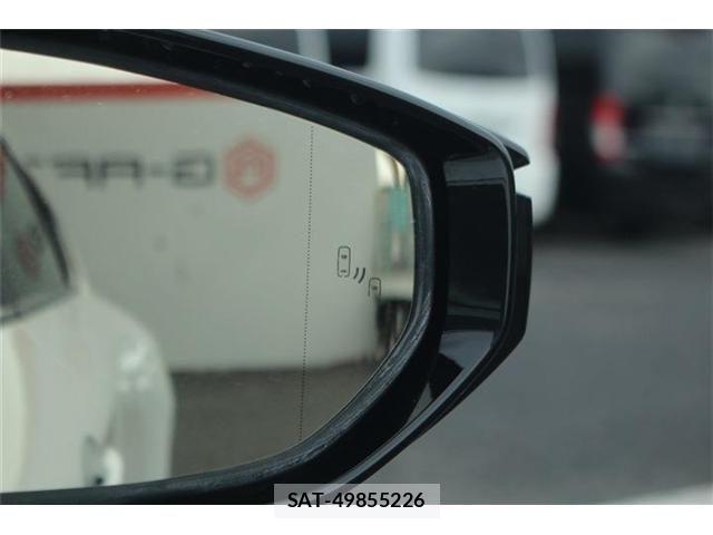 Lexus IS 2020-11 8871343-16