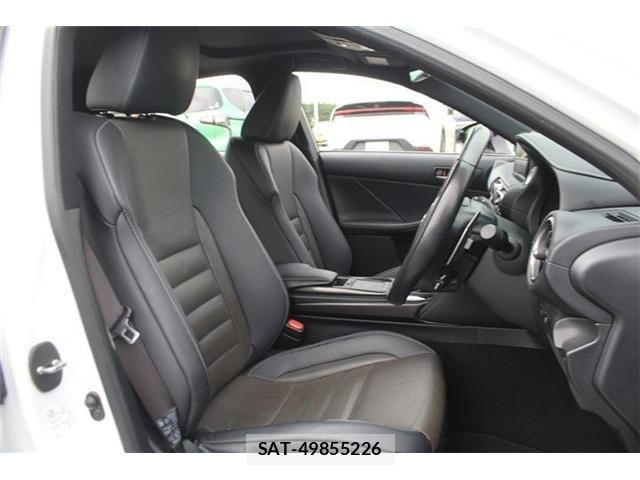 Lexus IS 2020-11 8871343-19