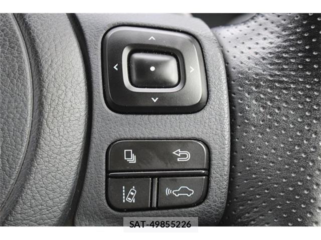 Lexus IS 2020-11 8871343-25