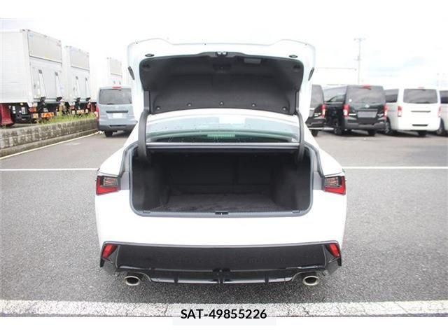 Lexus IS 2020-11 8871343-28