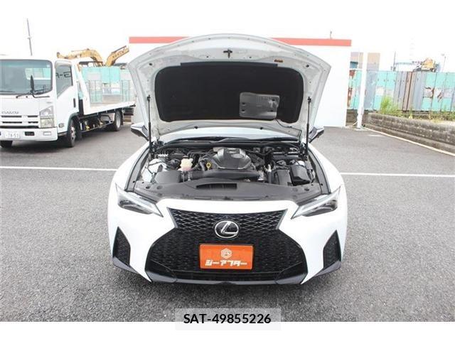 Lexus IS 2020-11 8871343-29