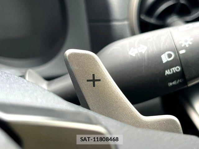 Lexus IS 2022-07 8871340-9
