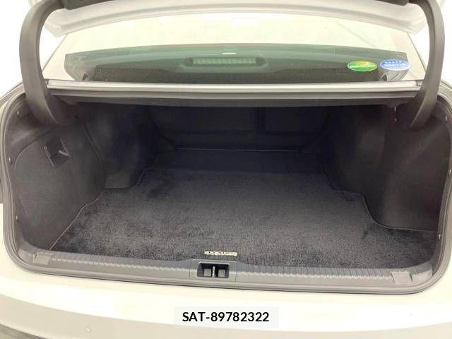 Lexus IS 2020-12 639611-12