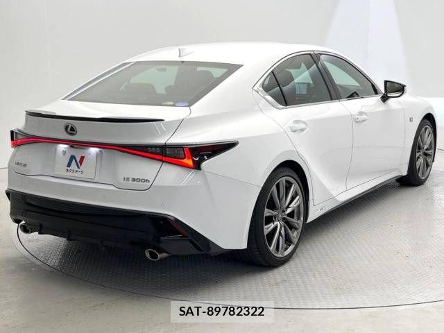 Lexus IS 2020-12 639611-17
