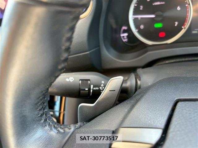 Lexus IS 2022-06 1318374-25