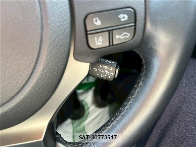 Lexus IS 2022-06 1318374-27