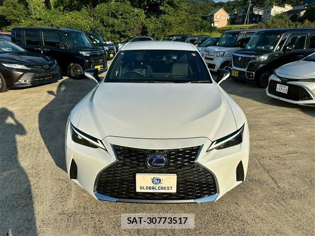 Lexus IS 2022-06 1318374-6