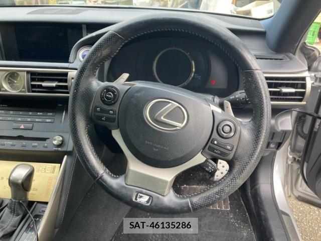 Lexus IS 2014-11 1338601-10