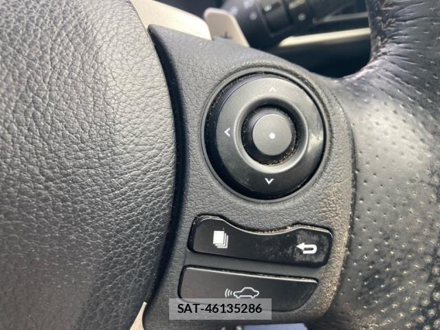Lexus IS 2014-11 1338601-17