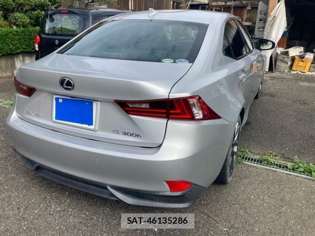 Lexus IS 2014-11 1338601-7
