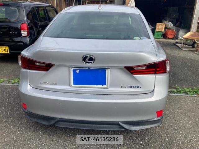 Lexus IS 2014-11 1338601-8