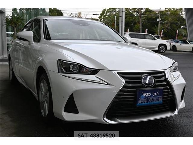 Lexus IS 2019-03 1413221-6