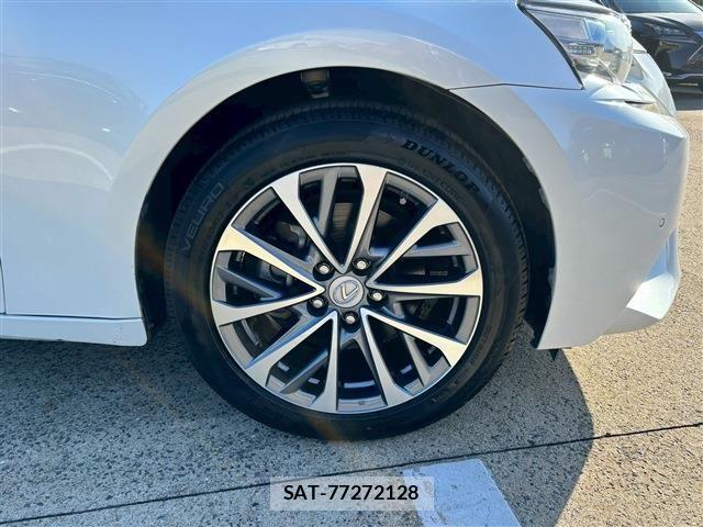 Lexus IS 2014-10 1413218-10