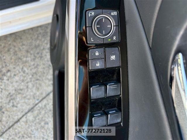 Lexus IS 2014-10 1413218-12