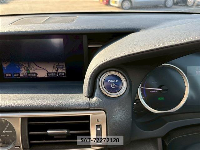 Lexus IS 2014-10 1413218-15