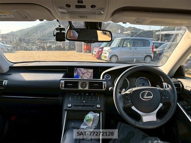 Lexus IS 2014-10 1413218-1
