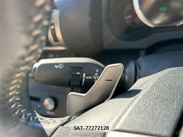 Lexus IS 2014-10 1413218-23