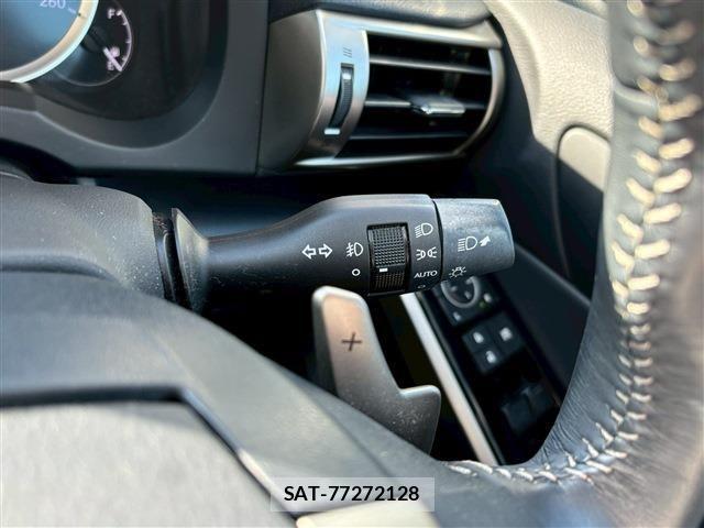 Lexus IS 2014-10 1413218-24