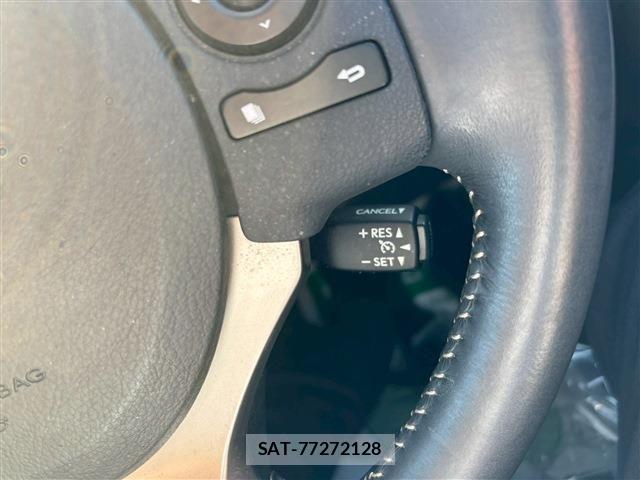 Lexus IS 2014-10 1413218-25