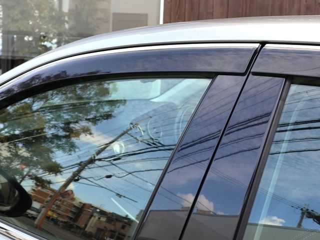 Lexus IS 2013-10 1546532-11