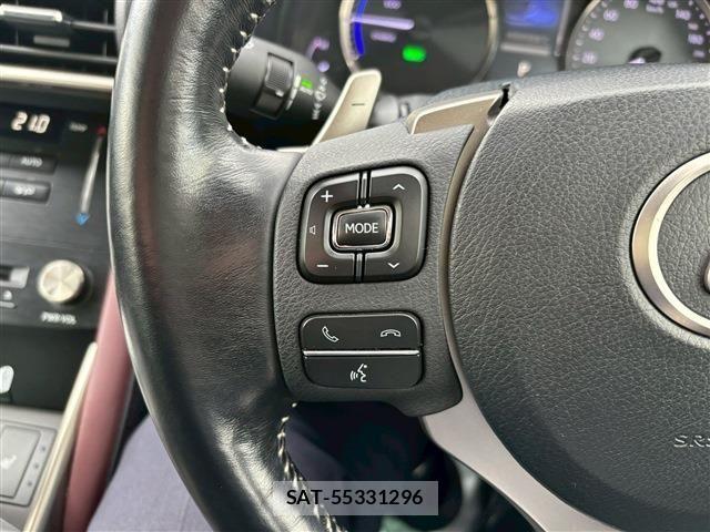 Lexus IS 2016-12 1661444-21