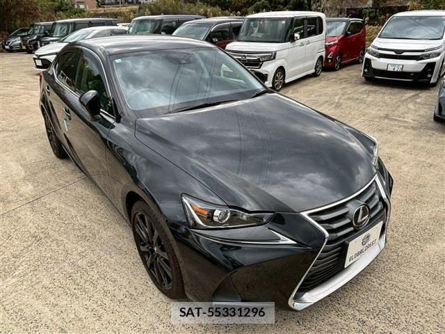 Lexus IS 2016-12 1661444-5