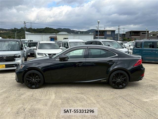 Lexus IS 2016-12 1661444-7