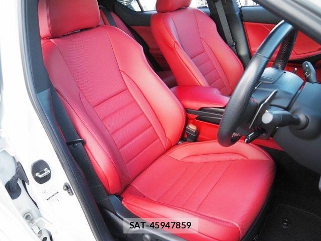 Lexus IS 2023-06 1693915-12