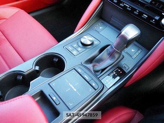Lexus IS 2023-06 1693915-24