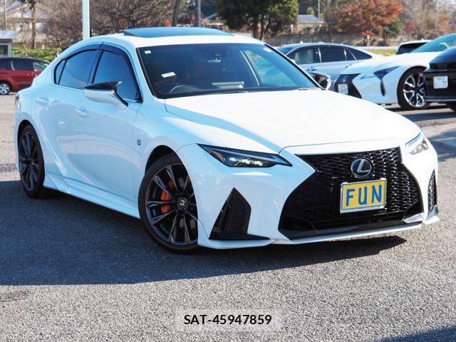 Lexus IS 2023-06 1693915-2