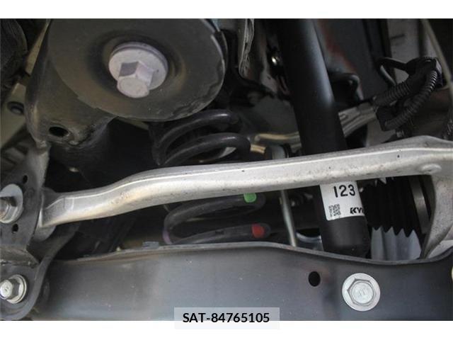Lexus IS 2023-02 2350497-14