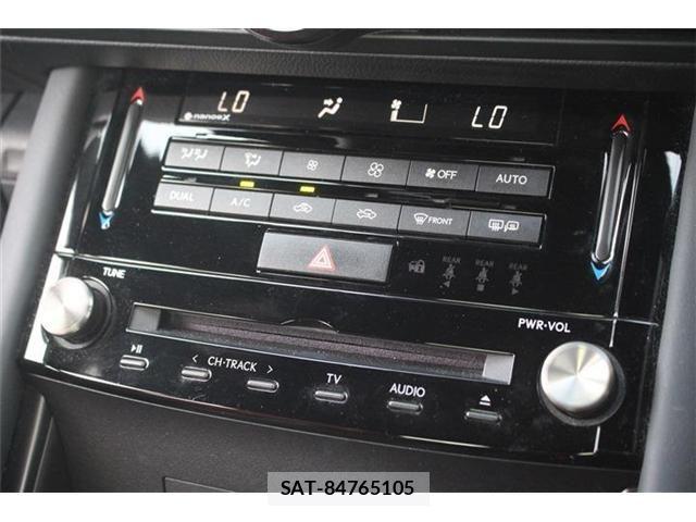 Lexus IS 2023-02 2350497-26