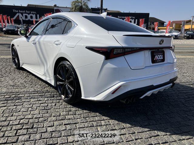 Lexus IS 2024-01 2728689-2