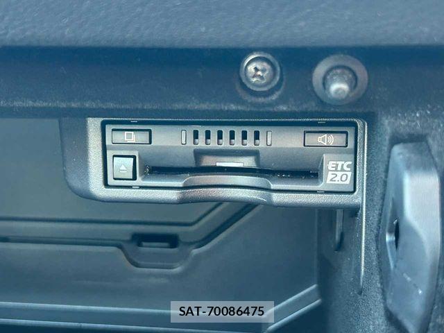 Lexus IS 2023-02 2962861-14