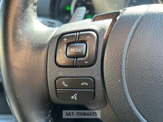 Lexus IS 2023-02 2962861-19