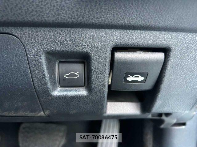 Lexus IS 2023-02 2962861-25