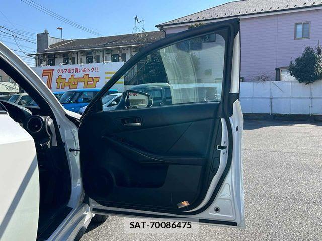 Lexus IS 2023-02 2962861-27