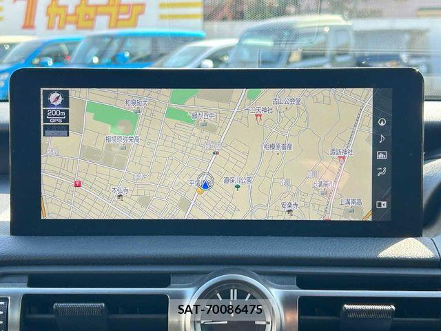 Lexus IS 2023-02 2962861-4