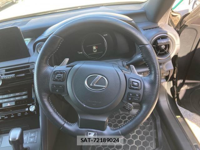 Lexus IS 2023-01 3066377-12