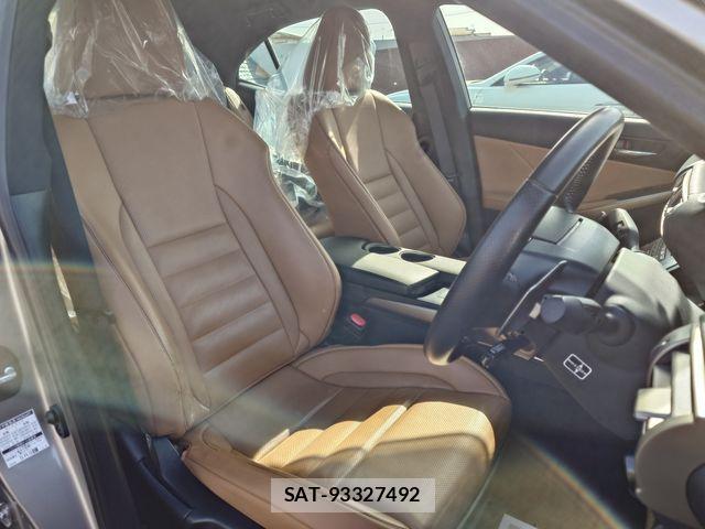 Lexus IS 2013-09 3934665-11
