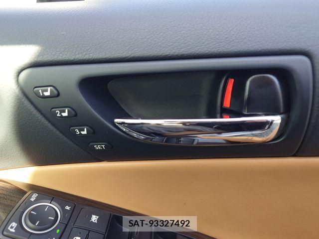 Lexus IS 2013-09 3934665-19