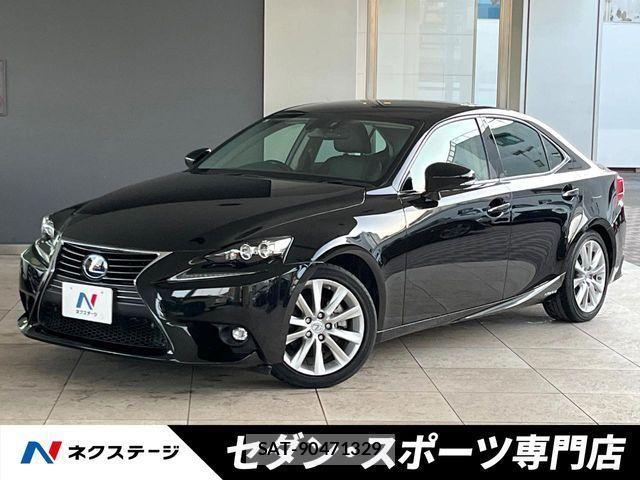 Lexus IS 2015-02 3934667-0