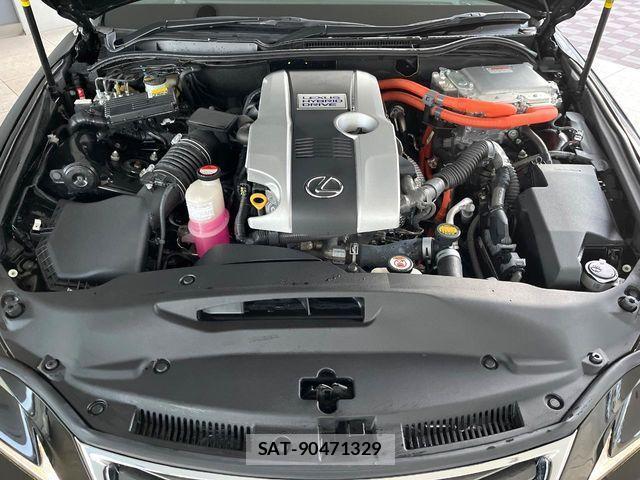 Lexus IS 2015-02 3934667-18